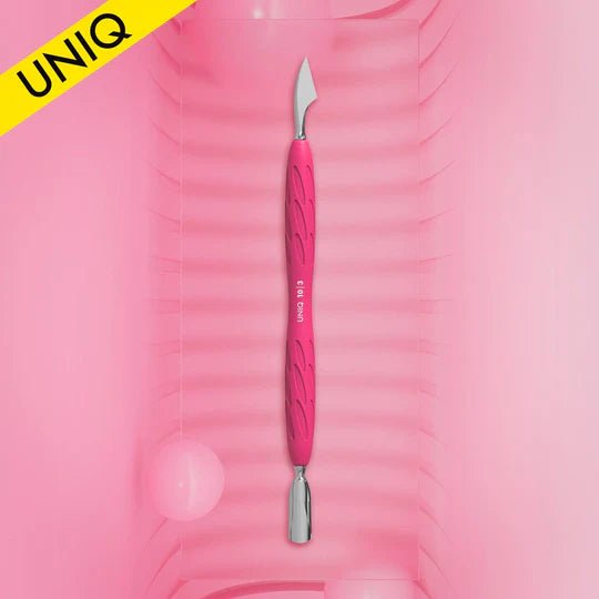 STALEKS PRO UNIQ 10 TYPE 3 GUMMY MANICURE PUSHER WITH SILICONE HANDLE NARROW ROUNDED PUSHER + HATCHET PQ-10/3 - www.texasnailstore.com